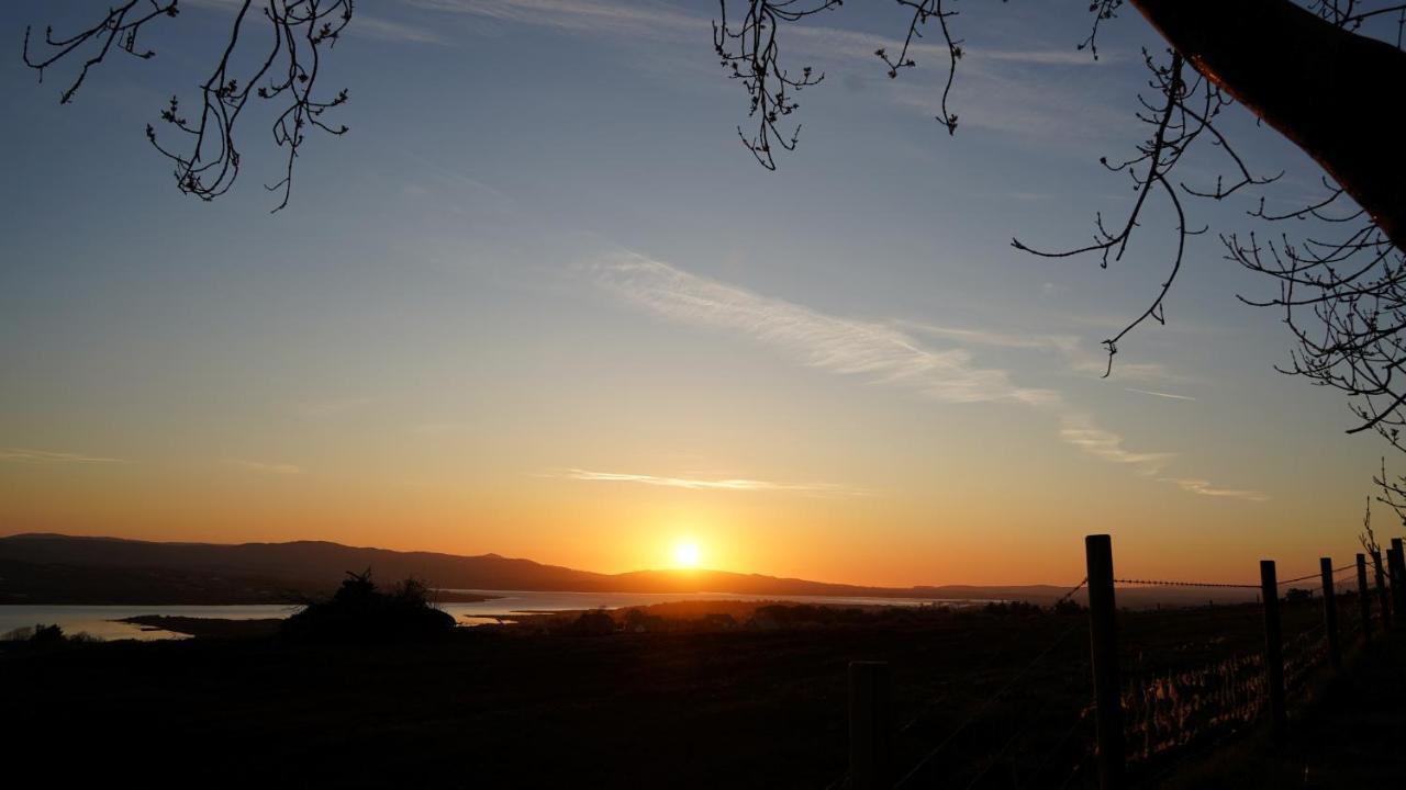 Secluded Thatched Cottage, Near Beaches & Hill Walking Rashenny Esterno foto